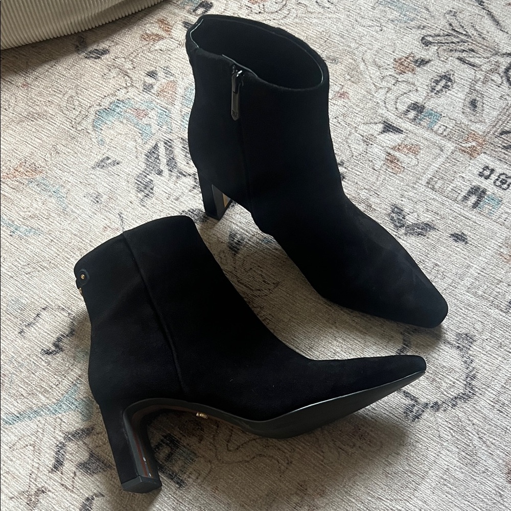 Sam Edelman Black Women's Suede Ankle Boots - Side Zip Heel